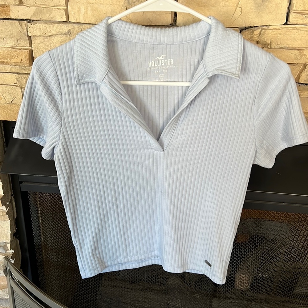 Hollister Collared Short Sleeve Size M (like new)